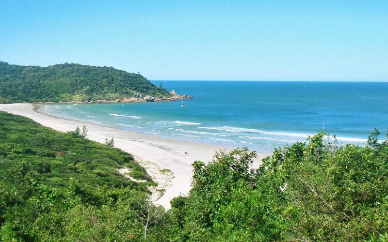 Praia-de-Naufragados